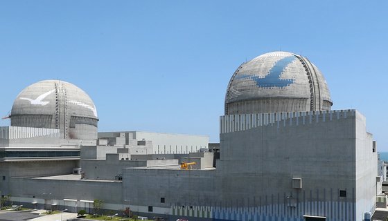 新古里（シンゴリ）原発３・４号機の全景。［写真　韓国水力原子力］
