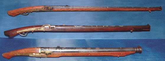 壬辰倭乱（文禄・慶長の役）当時に使用された鳥銃。鉄砲が登場し、さらに強い鎧が製作され、さらに強力な鉄砲が開発される「軍備エスカレーション」が１６世紀後半に日本で起きた。