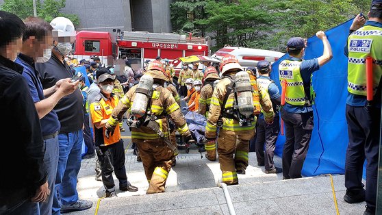 ７人の命を奪った大邸（テグ）弁護士事務室火災事件の原因は５０代男性の放火によることが明らかになった。