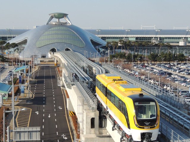 仁川（インチョン）空港磁気浮上鉄道が今月１４日から年末まで休業に入った。［写真　仁川空港］