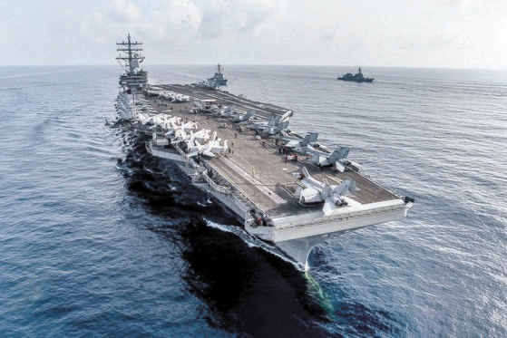 日本の横須賀を基地とする米国第７艦隊所属の原子力空母「ロナルド・レーガン」は１日現在フィリピン海を航行中とされる。［写真　米海軍］