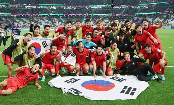 カタールのエデュケーションシティスタジアムで行われたＷ杯グループリーグ最終戦で韓国がポルトガルに２－１で逆転勝ちした。キム・ヒョンドン記者