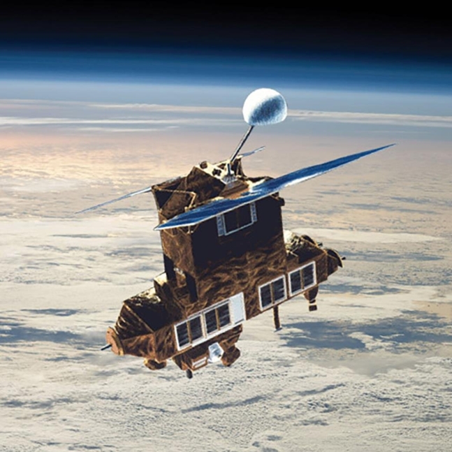 米国地球観測衛星「ＥＲＢＳ（Ｅａｒｔｈ　Ｒａｄｉａｔｉｏｎ　Ｂｕｄｇｅｔ　Ｓａｔｅｌｌｉｔｅ）」。［写真　ＮＡＳＡ］