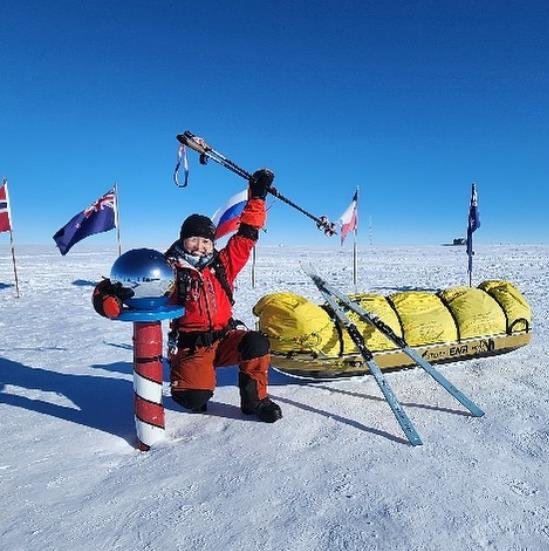 韓国人初の「無補給単独」で南極点に到達した登山家のキム・ヨンミ隊長。［写真　キム・ヨンミ隊長のＳＮＳ　キャプチャー］