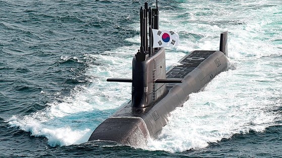 韓国海軍の３０００トン級潜水艦「島山安昌浩」　［写真　海軍］