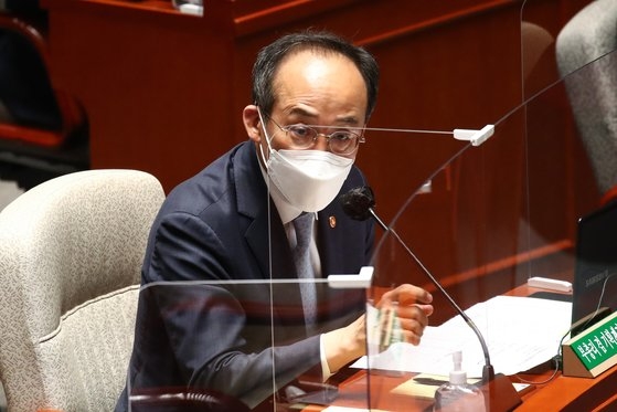 秋慶鎬（チュ・ギョンホ）経済副首相