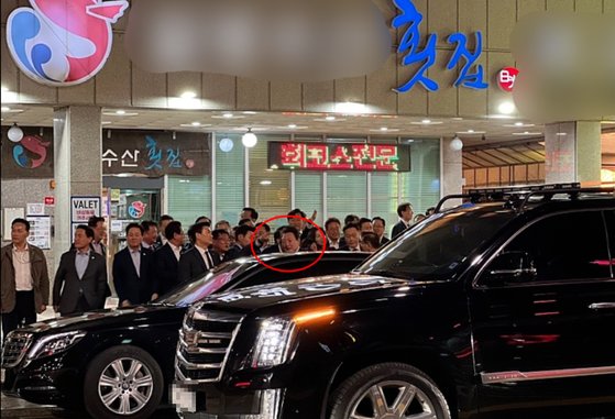 尹錫悦大統領が６日、釜山海雲台区のある食堂で目撃された。［オンラインコミュニティ　キャプチャー］