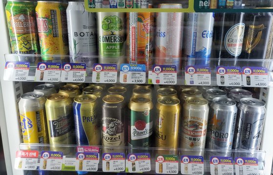 国内のコンビニに入庫されて消費者の選択を待つ日本のビール　チョン・スジン記者