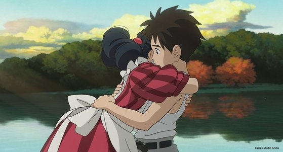 宮崎駿監督の新作アニメ『君たちはどう生きるか』の主人公眞人は憂鬱できっぱりとした少年だ。［写真　テウォンメディア］