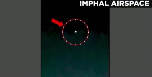 インド上空に出現した未確認飛行物体。［写真　現地テレビ　インターネット　キャプチャー］