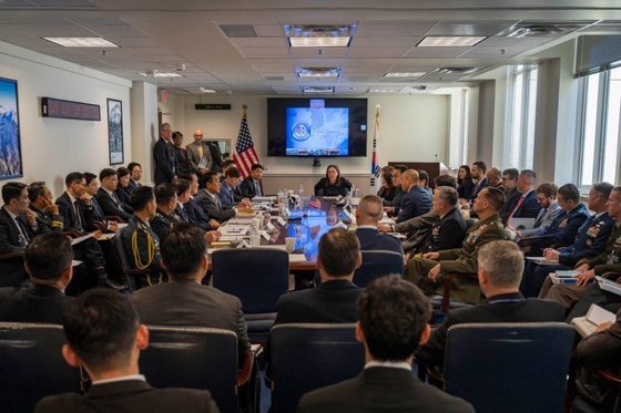 １６日、米ワシントンで韓米核協議グループ（ＮＣＧ）第２回会議が開かれた。　［韓国政府代表団提供］