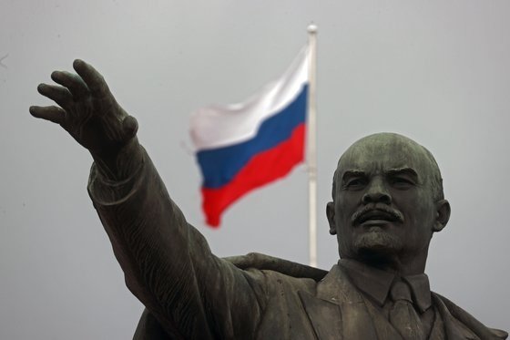 ロシアは５日（現地時間）、駐ロ韓国大使を呼んで独自制裁に抗議した。　中央フォト