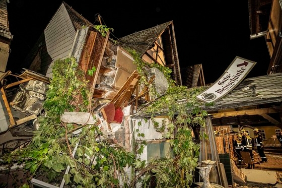 ドイツ西部ラインラント・プファルツ州のホテル崩壊現場［写真　ＡＰ＝聯合ニュース］