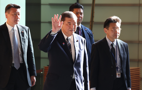 日本の石破茂首相が８日、首相官邸に入っている。［写真　ＥＰＡ支持通信＝聯合ニュース］