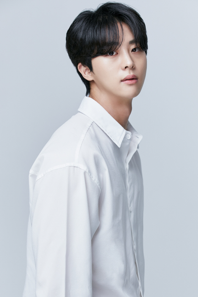 韓国俳優のキム・ムジュン。［写真　９ａｔｏエンターテインメント］