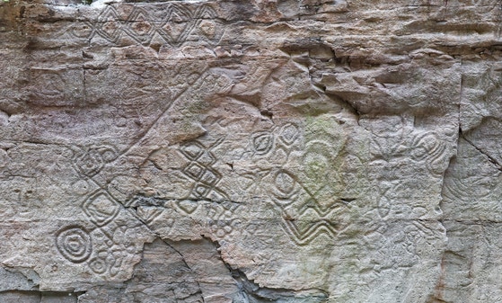 世界遺産に最終登録された「盤亀川の岩刻画」。［写真　聯合ニュース］