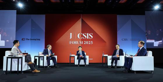 「中央日報－ＣＳＩＳフォーラム２０２５」が２６日、ソウル中区の新羅ホテル・ダイナスティホールで開催された。　キム・ジョンホ記者