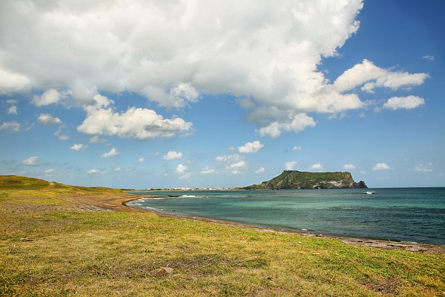 城山日出峰の資料写真［Ｐｉｘａｂａｙ］