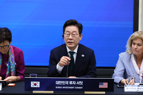 25日（現地時間）、米ニューヨーク証券取引所で開かれた「韓国経済説明会（IR）投資サミット」行事で発言する李在明（イ・ジェミョン）大統領 キム・ヒョンドン記者