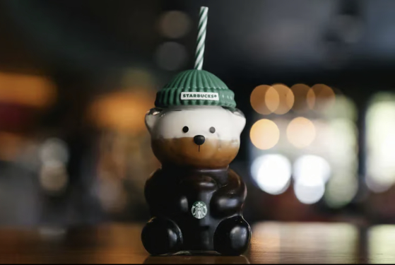 米国スターバックスで販売された「ベアリスタ・コールドカップ」。［スターバックス公式ホームページ］