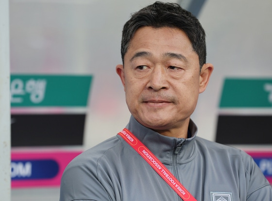 韓国U－22代表チームのイ・ミンソン監督。中国に0－2で敗れた。［写真 聯合ニュース］