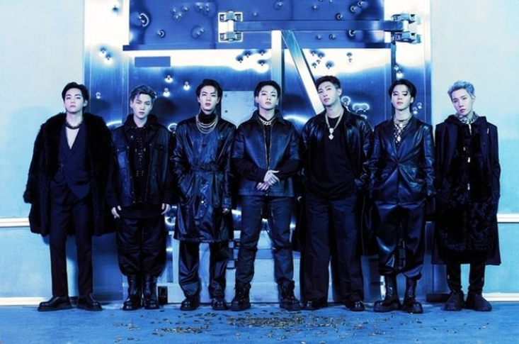 BTS（防弾少年団)　[写真　ビッグヒットミュージック]