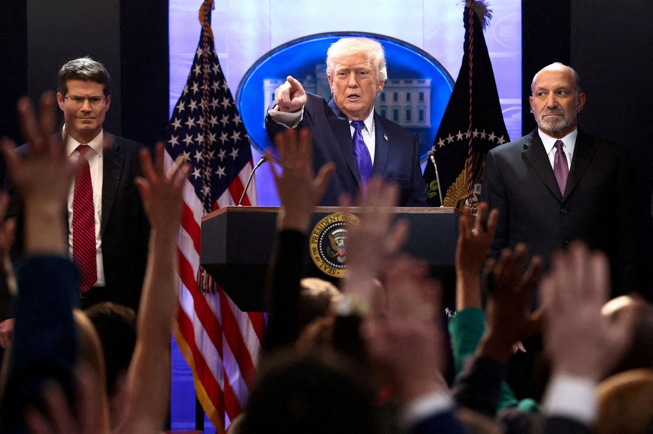 ドナルド・トランプ米国大統領が20日(現地時間)、ワシントンD.C.ホワイトハウスで記者会見を行っている。トランプ大統領は21日、前日発表した世界の国々に対する10%の関税を15%に引き上げると明らかにした。ロイター=聯合ニュース