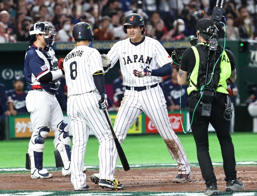 7日、東京ドームで行われた2026WBC1次ラウンドC組第2戦の韓日戦で、3回裏一死から右中間にソロ本塁打を打った大谷翔平 ［聯合ニュース］
