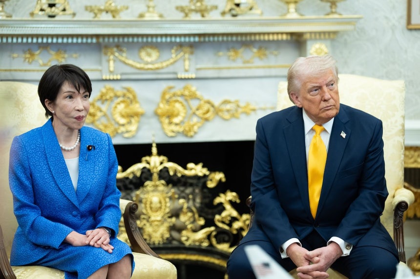 就任後、米国を初訪問した日本の高市首相が、19日（現地時間）にトランプ大統領との首脳会談に臨んでいる。［写真　EPA＝聯合ニュース］