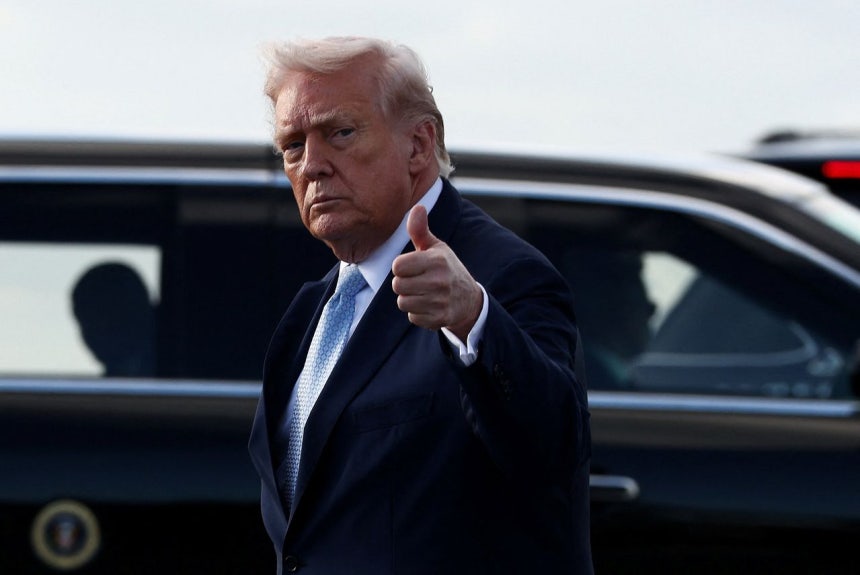 ドナルド・トランプ米国大統領が21日（現地時間）、自身のSNS「トゥルース・ソーシャル」への投稿を通じて「イランが48時間以内にホルムズ海峡を完全に開放しなければ、イランの各種発電所を攻撃し焦土化する」と警告した。ロイター＝聯合ニュース