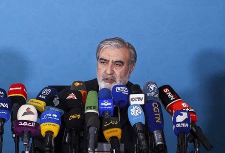 イラン国会国家安全保障・外交政策委員長のエブラヒム・アジジ氏。［写真 X］