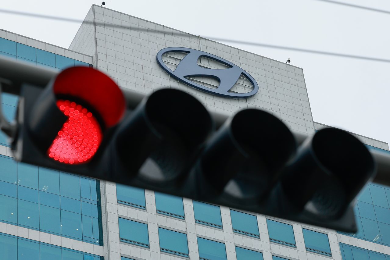現代（ヒョンデ）自動車は今年4－6月期、過去最高水準の売上高を記録したものの、営業利益が前年同期比20．8％減少し、「アーニングショック」を記録した。ソウル市瑞草区（ソチョグ）にある現代自動車の良才（ヤンジェ）本社。ニュース1