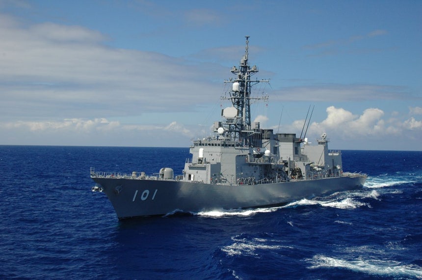 南米チリへの輸出が検討されている海上自衛隊のむらさめ型護衛艦（駆逐艦） ［写真 日本海上自衛隊］