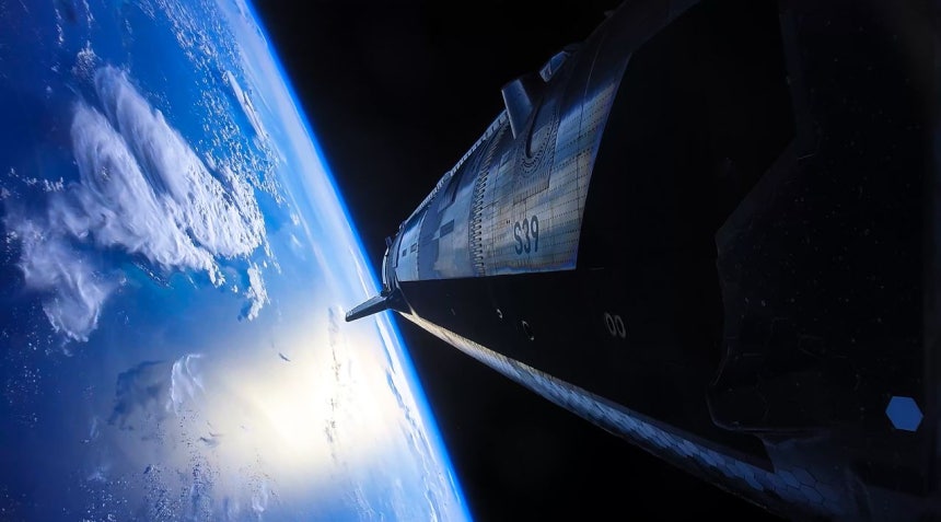 スペースXのスターシップ（記事とは無関係） ［スペースXのホームページおよびXアカウント キャプチャー］