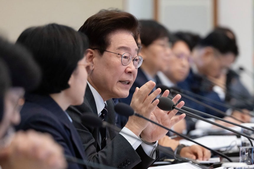 6日、青瓦台で開かれた国務会議で発言する李在明（イ・ジェミョン）大統領 ［青瓦台写真記者団］