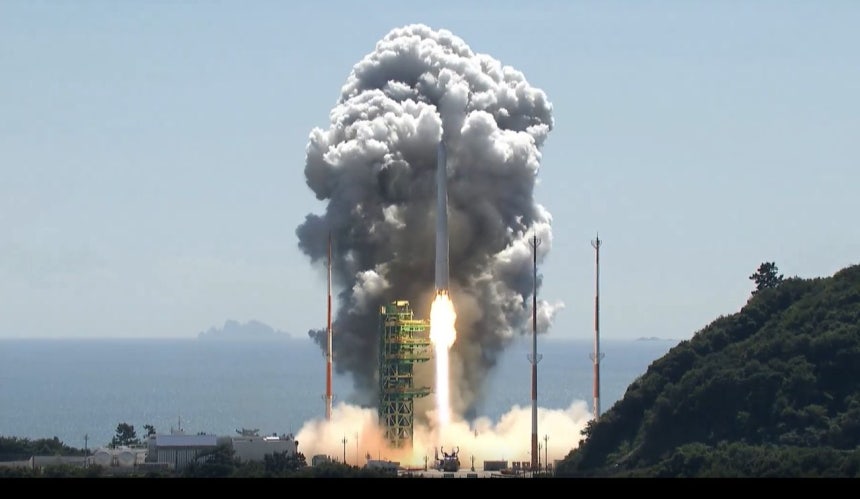 韓国型ロケット「ヌリ号」が7日午後、全羅南道高興郡の羅老宇宙センターから打ち上げられた。 ［写真 韓国航空宇宙研究院］