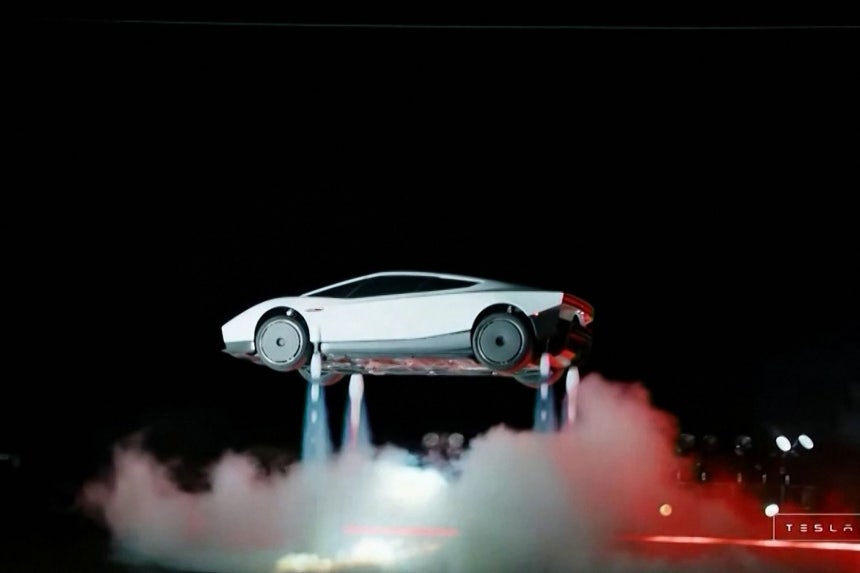 15日（現地時間）、米テキサス州マクレガーでテスラ（Tesla）が次世代電気スポーツカー「ロードスター（Roadster）」を公開している。写真は16日にテスラが公開した生中継映像からキャプチャーした場面。AFP＝聯合ニュース