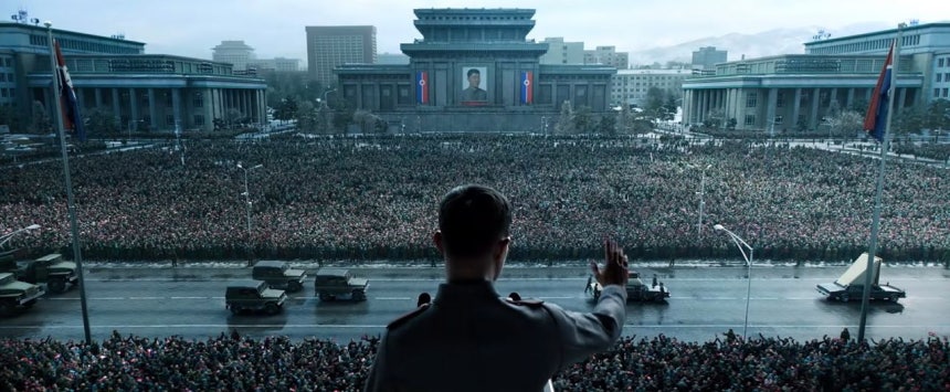 北朝鮮による韓国侵攻を背景にしたゲーム『Call of Duty』の新作を巡り、論争が起きている。一部の進歩陣営は、北朝鮮軍による裏切り者の捜索や住民の処刑などが過度に描写されていると批判する一方、保守系コミュニティでは「『暗殺者（たち）』の時とは違う二重基準（ダブルスタンダード）だ」といった反応が相次いでいる。写真はゲームのプレー画面。［写真 『Call of Duty』のYouTube画面 キャプチャー］